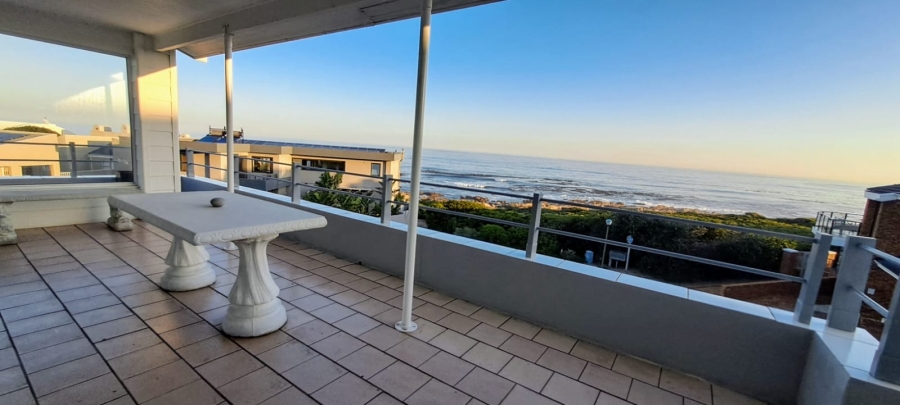 5 Bedroom Property for Sale in Vermont Western Cape